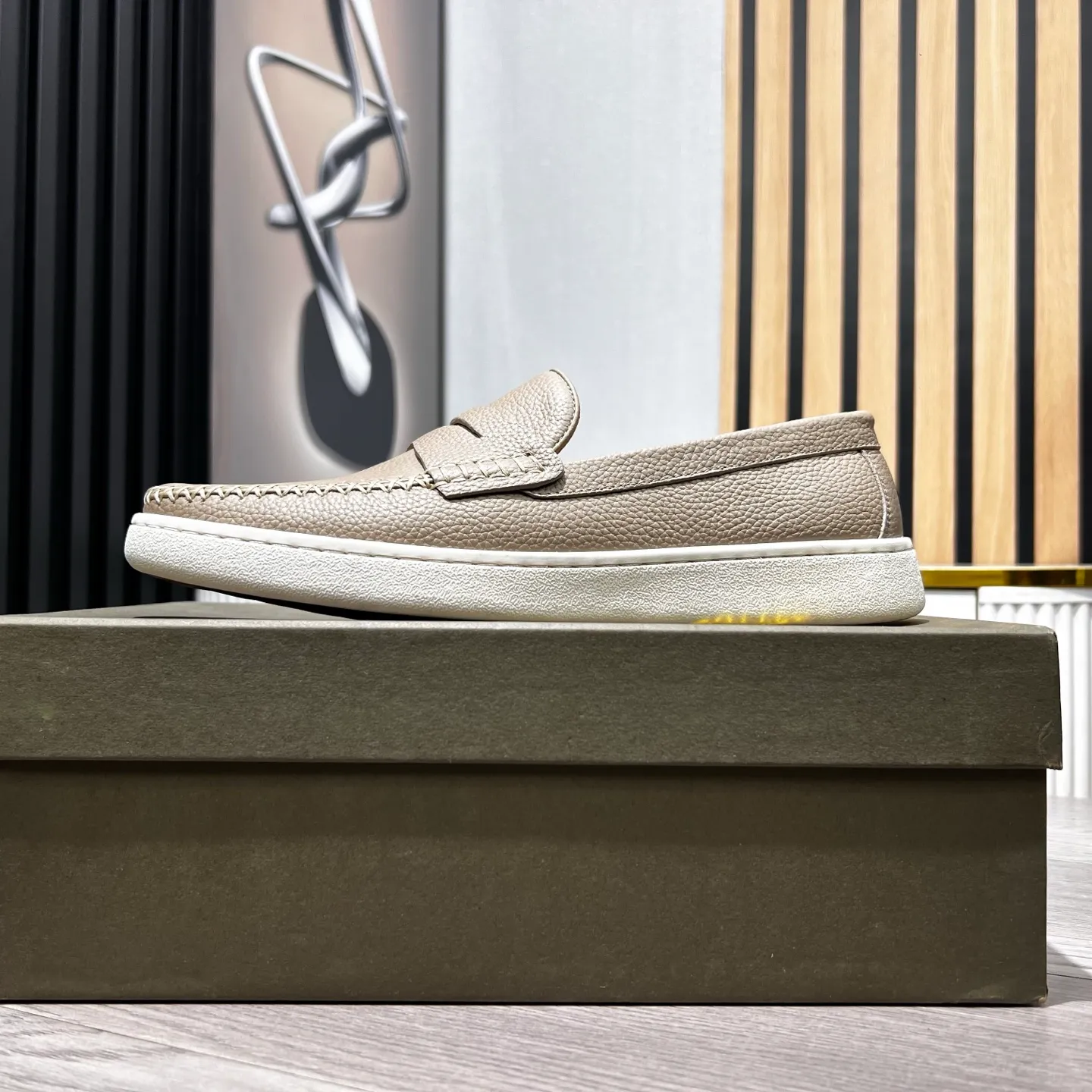Ex-factory price 480 BV〰️Purely handmade classic men's beanie shoes👉👉driving shoes, slip-on shoes, made of Italian imported cowhide, 💕water-dyed cowhide lining, 🔊original outsole, waterproof platform design, comfortable for the feet. A good choice for traveling and driving, three colors available, code number: 38-44, (45 can be customized)